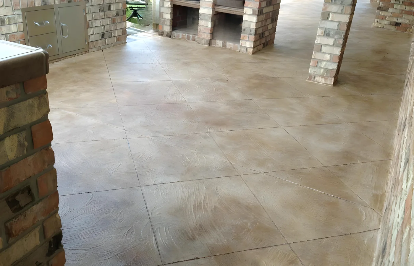 Finished tile-style decorative concrete overlay project by DCOSL.